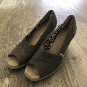 Toms Wedges